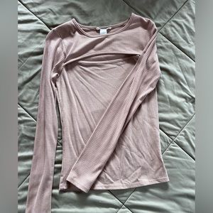 Fitted Long sleeve with chest cut out